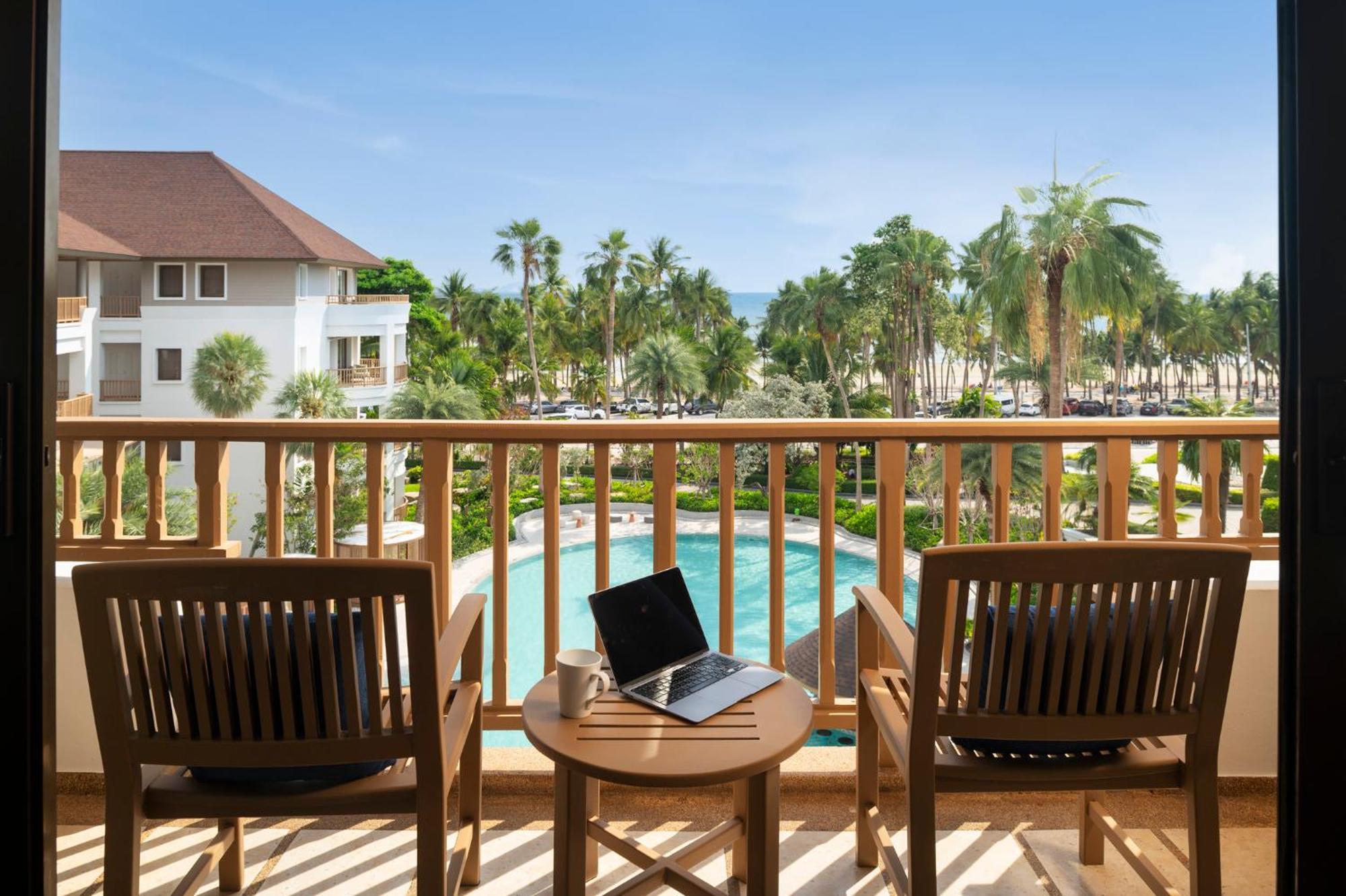 Bangsaen The Tide Resort מראה חיצוני תמונה